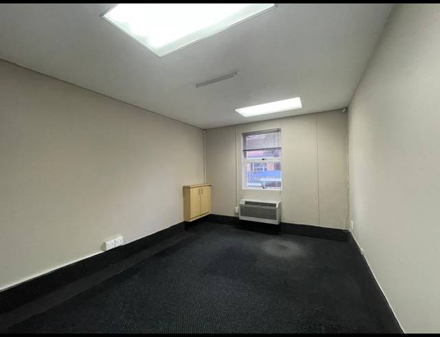 488M² OFFICE TO LET IN RIVONIA
